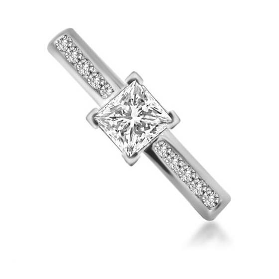 1.00ct SI2/F Princess Diamond Shoulder Set Ring