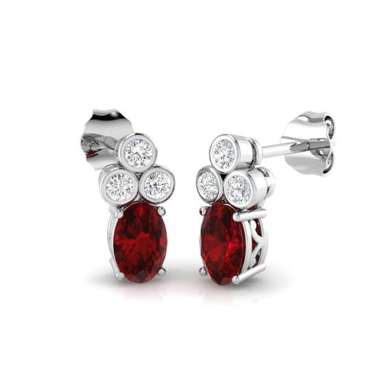 1.32ct SI2/G Oval cut Ruby Gemstone Earrings in 18k White Gold