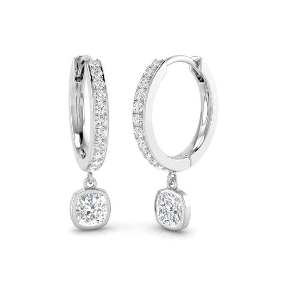 0.86ct SI2/G Cushion cut Diamond Drop Earrings in 18k White Gold