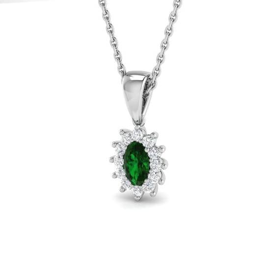 0.34ct SI2/G Oval cut Green Emerald Gemstone Pendant in 18k White Gold