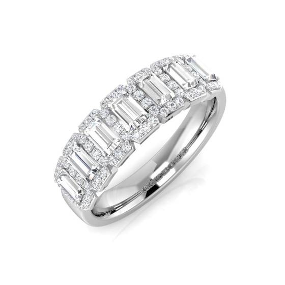 0.76ct SI2/G Emerald cut Diamond 7 Stone Ring in Platinum