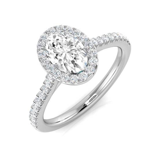 0.92ct SI1/G Oval cut Diamond Halo Ring in Platinum