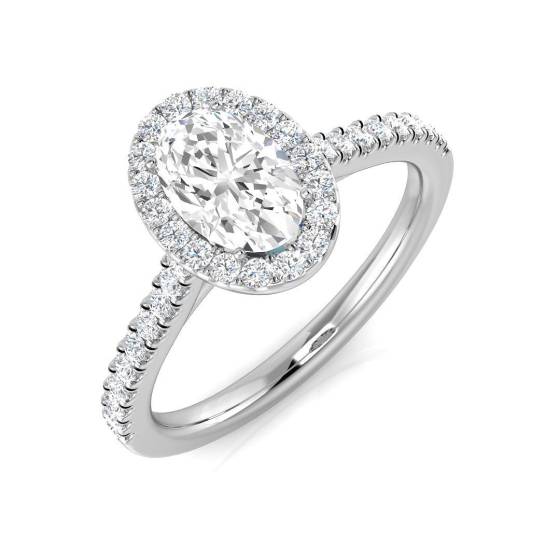 0.91ct SI1/G Oval cut Diamond Halo Ring in Platinum