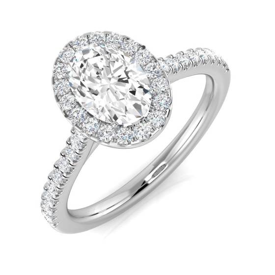 0.94ct SI1/G Oval cut Diamond Halo Ring in Platinum