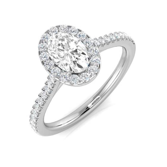 0.82ct SI1/G Oval cut Diamond Halo Ring in Platinum