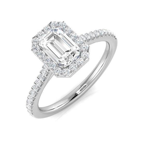 0.93ct SI1/G Emerald cut Diamond Halo Ring in Platinum