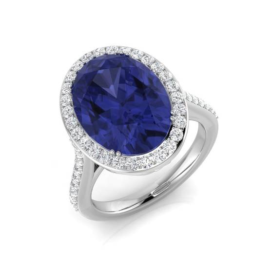 6.89ct SI1/G Oval cut Tanzanite Gemstone Ring in Platinum