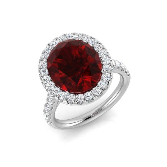 7.48ct SI2/G Oval cut Ruby Gemstone Ring in Platinum