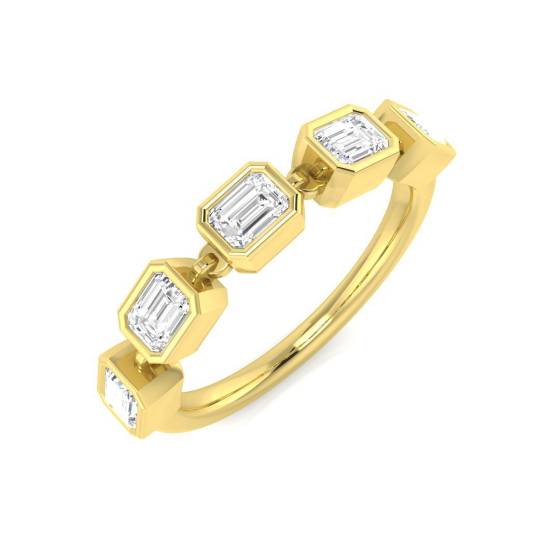 0.88ct SI2/G Emerald cut Diamond 5 Stone Ring in 18k Yellow Gold