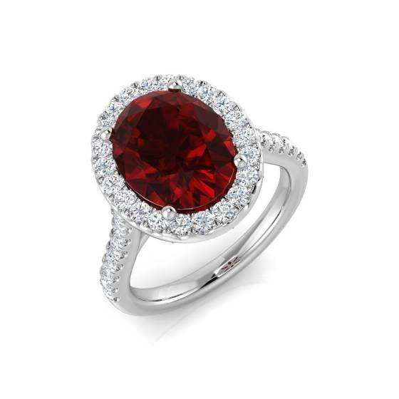 5.07ct SI2/G Oval cut Ruby Gemstone Ring in Platinum