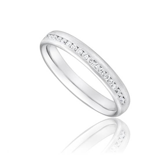 0.30ct VS/E-F 3mm Round Diamond Wedding Ring