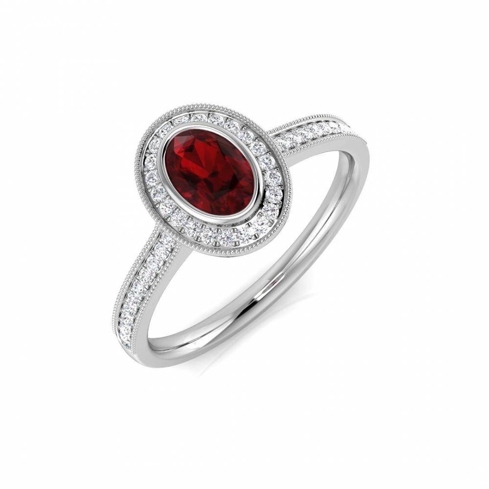 0.70ct EF/VS Oval & Round Diamond Garnet Ring W