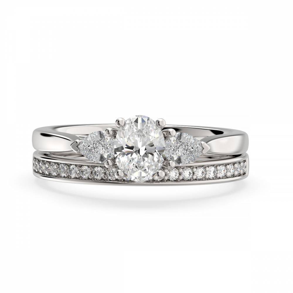 Oval Diamond Trilogy Bridal Set P