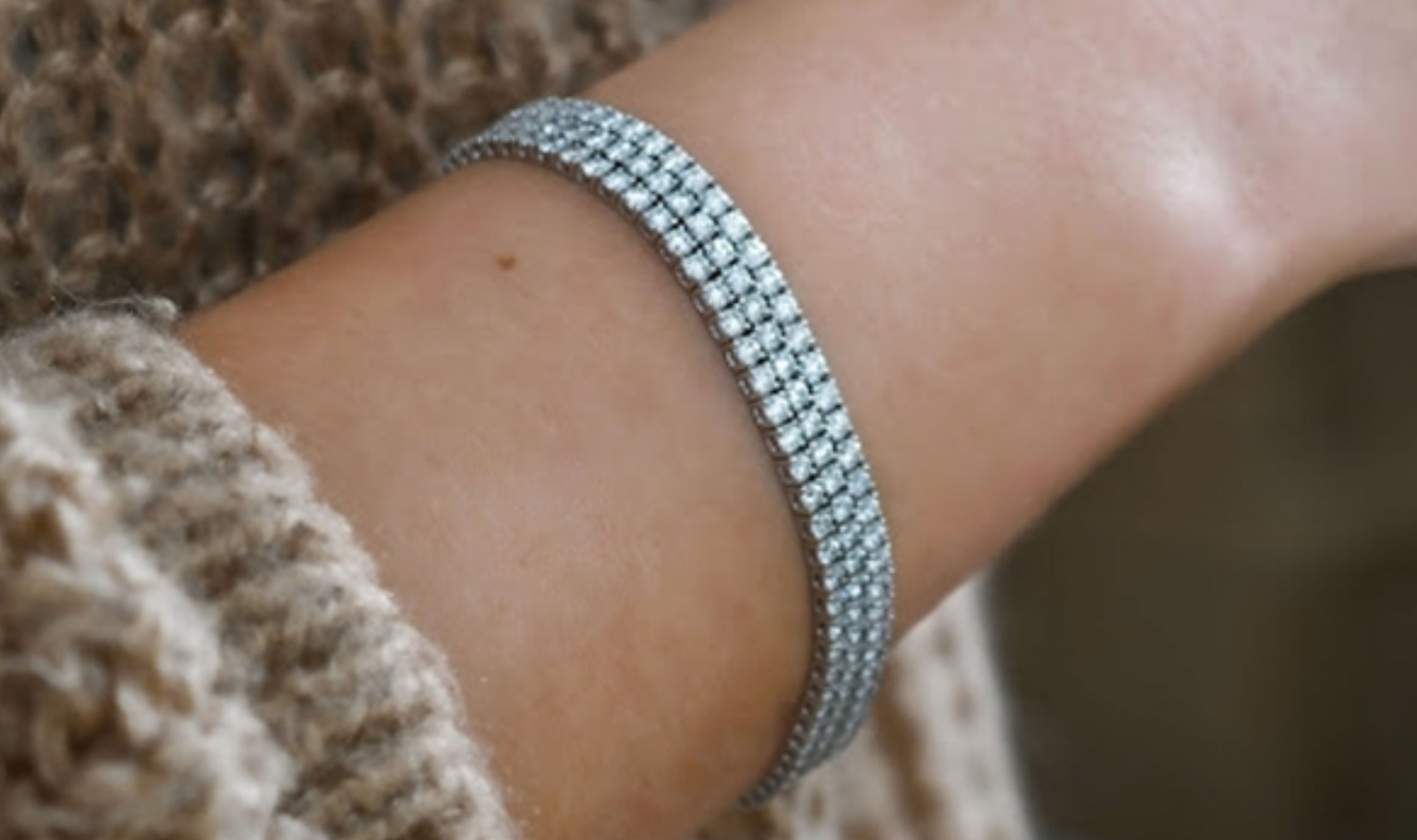 What Are the Tennis Bracelet Setting Types That Are Always on Trend?