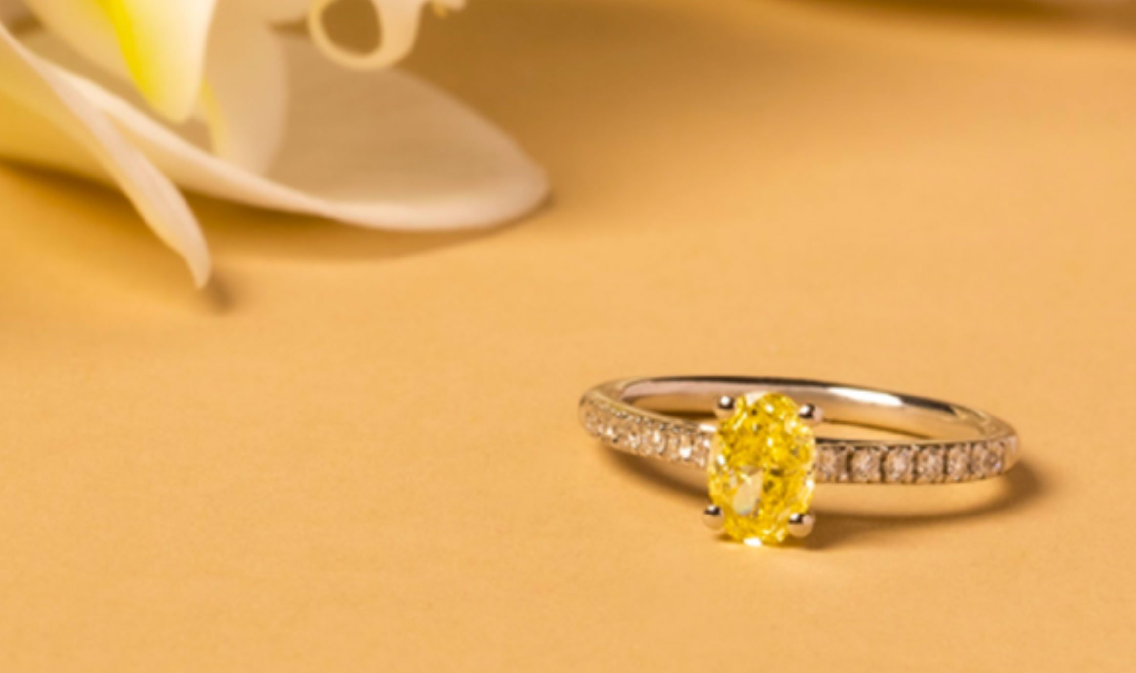 12.5 CTW Lab Simulated Canary Diamond Supreme Ring – JewelryFresh