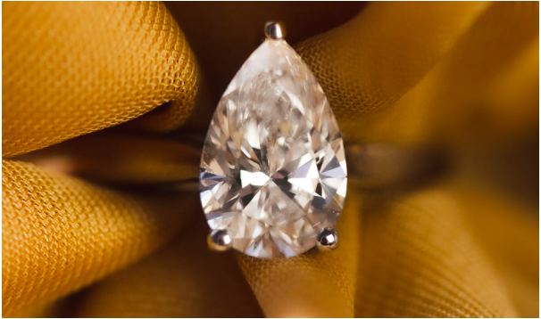Platinum Single Row Diamond Engagement Ring | Boca Raton, FL – Devon's  Diamonds & Decor