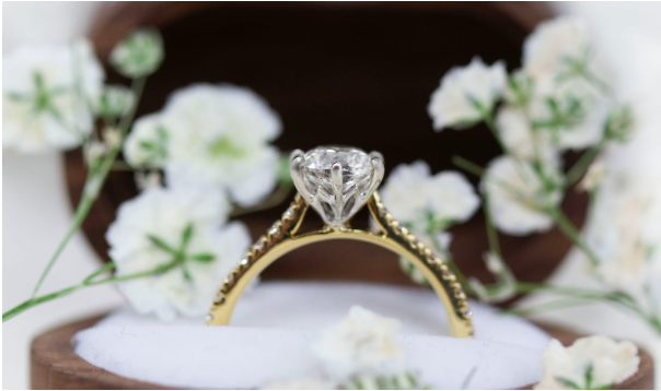 A Guide to Floral Diamond Engagement Rings